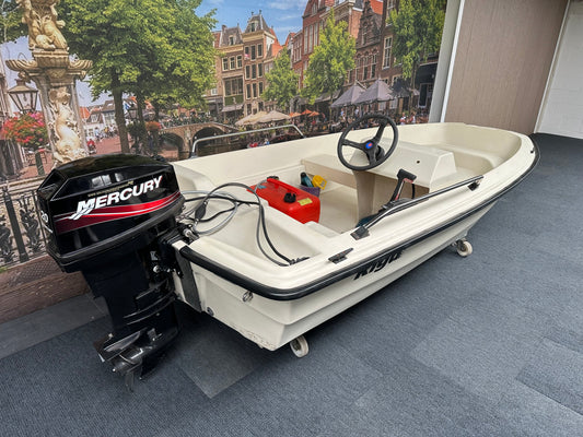 Riga 395 met 20PK Mercury