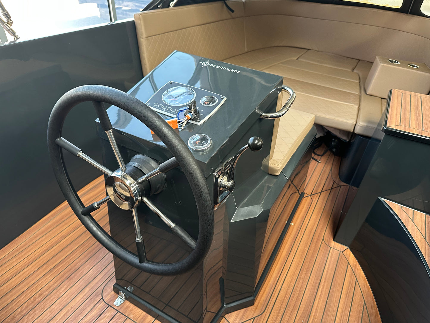 Maxima 630 met Vetus 4 cillinder