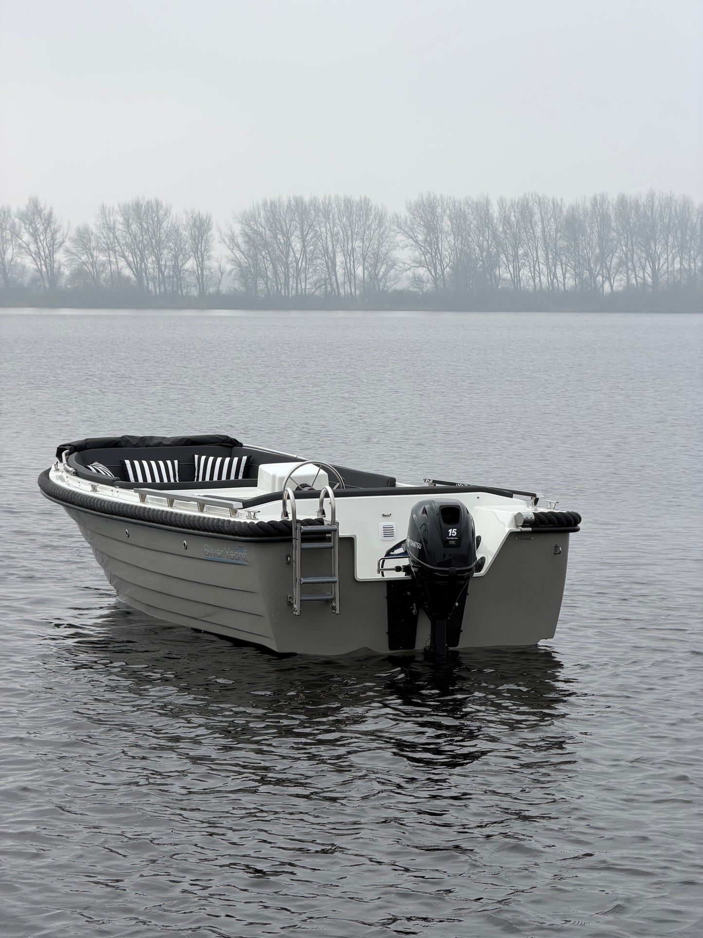 Silveryacht 525