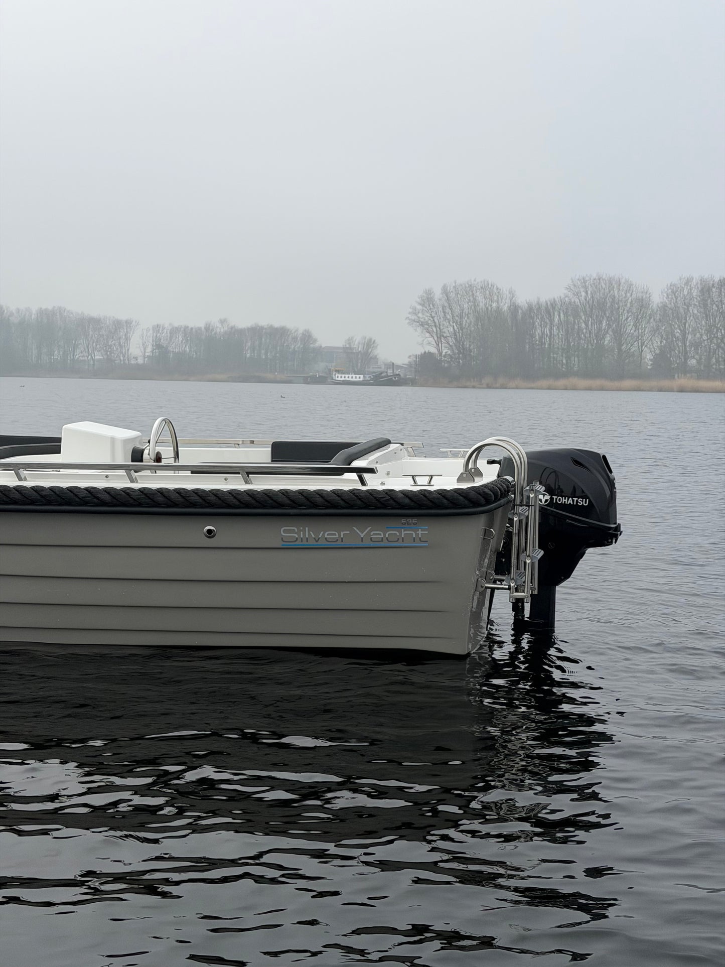 Silveryacht 525