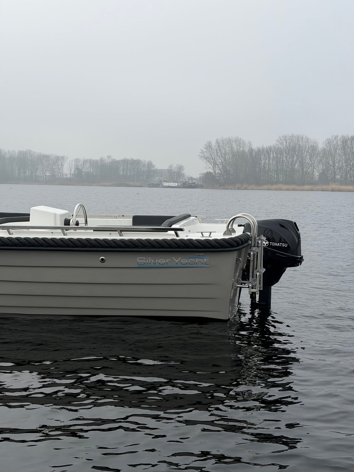 Silveryacht 525