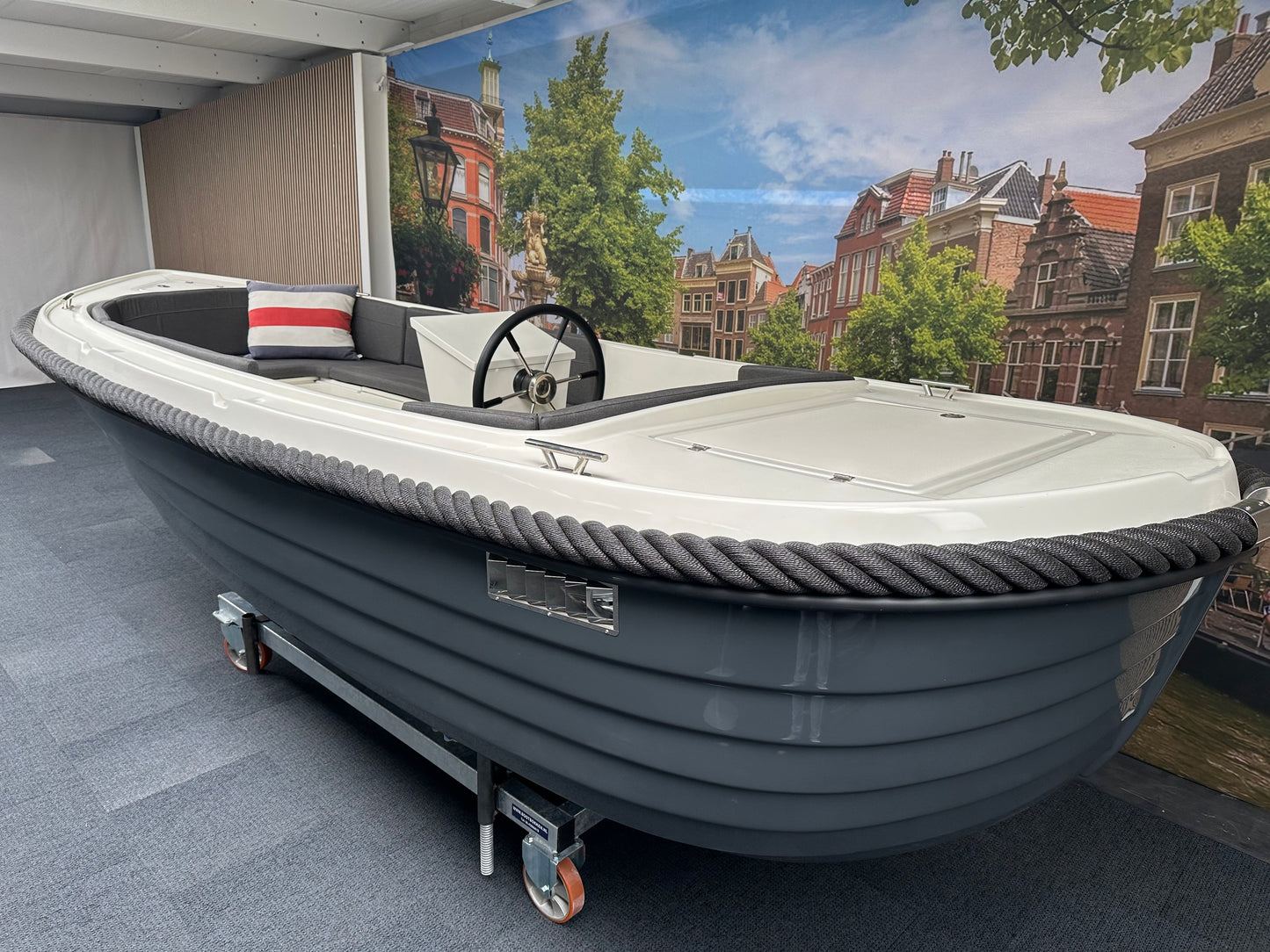 Royal Ruyter 560 | overjarig showmodel | €1.000 euro korting