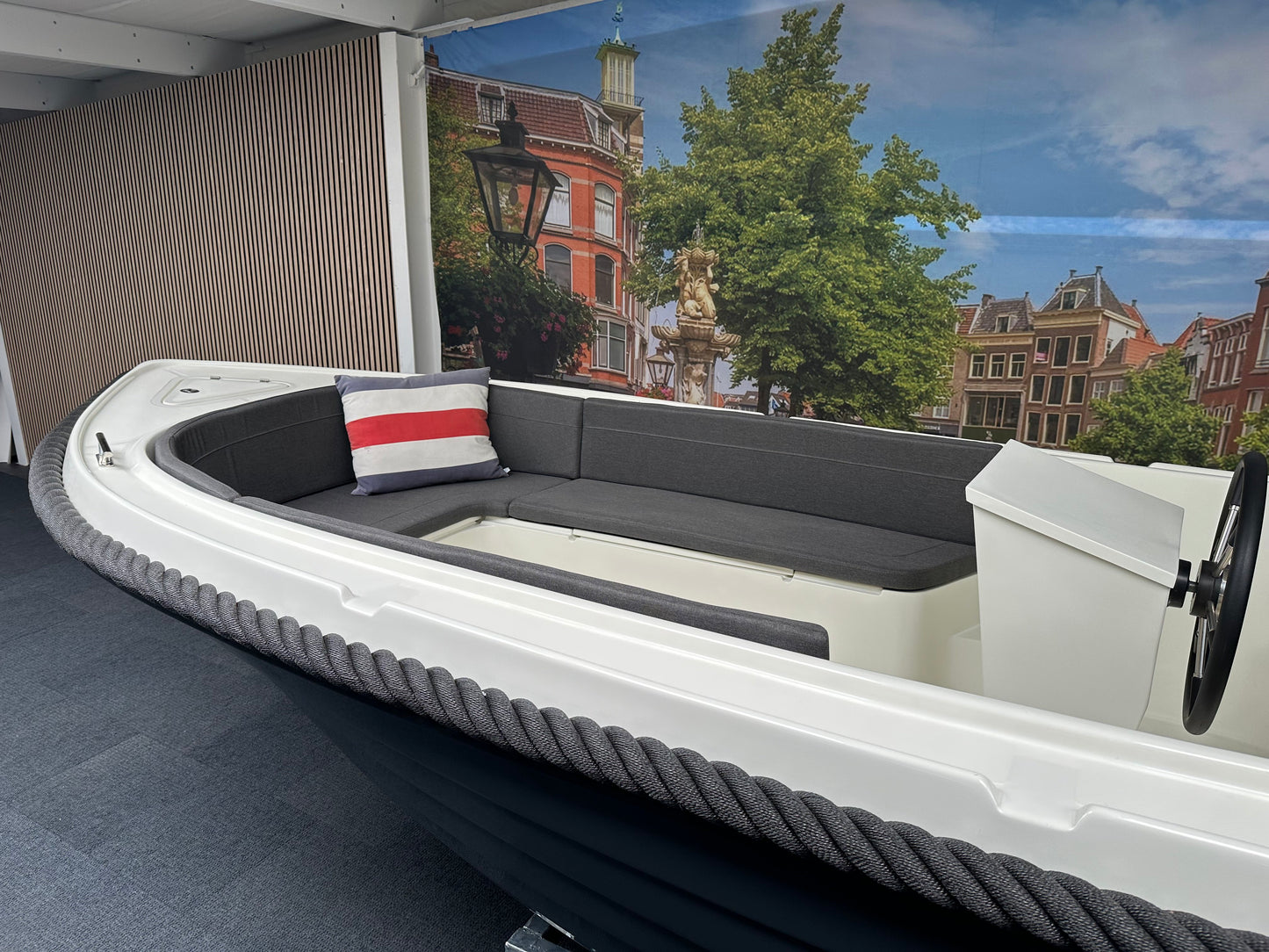 Royal Ruyter 560 | overjarig showmodel | €1.000 euro korting