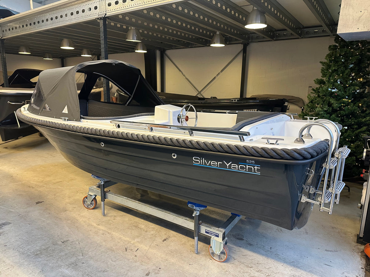 Silveryacht 525