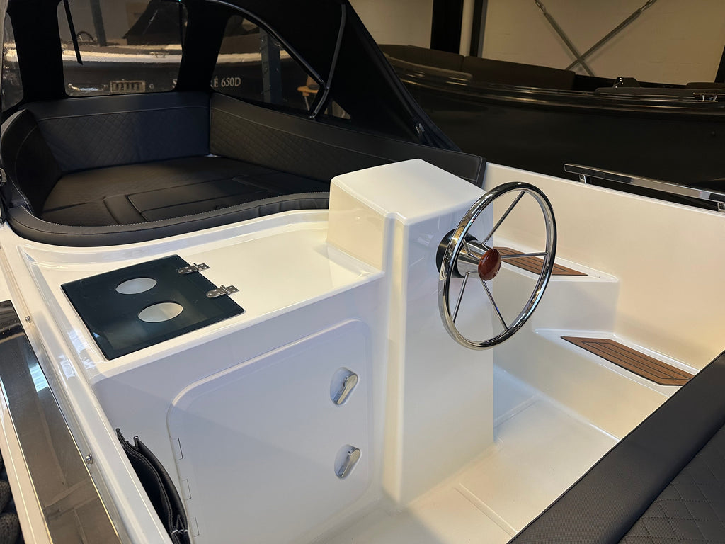 Silveryacht 525