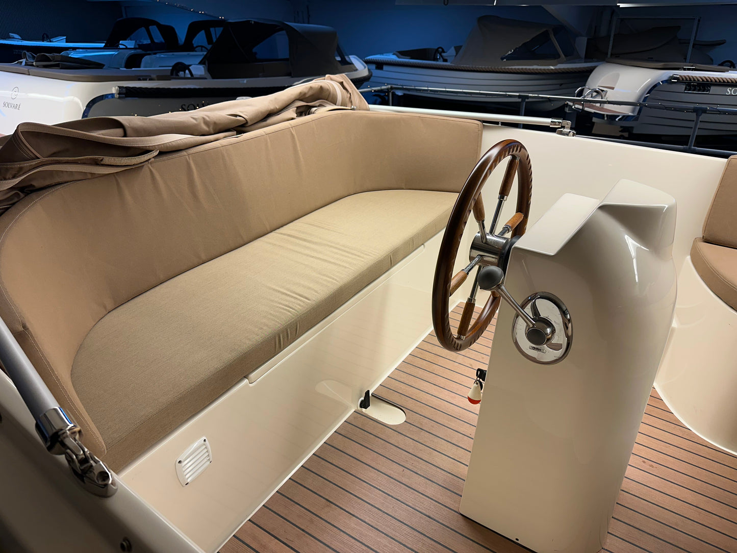 Admiraal 550 met Tohatsu 20PK