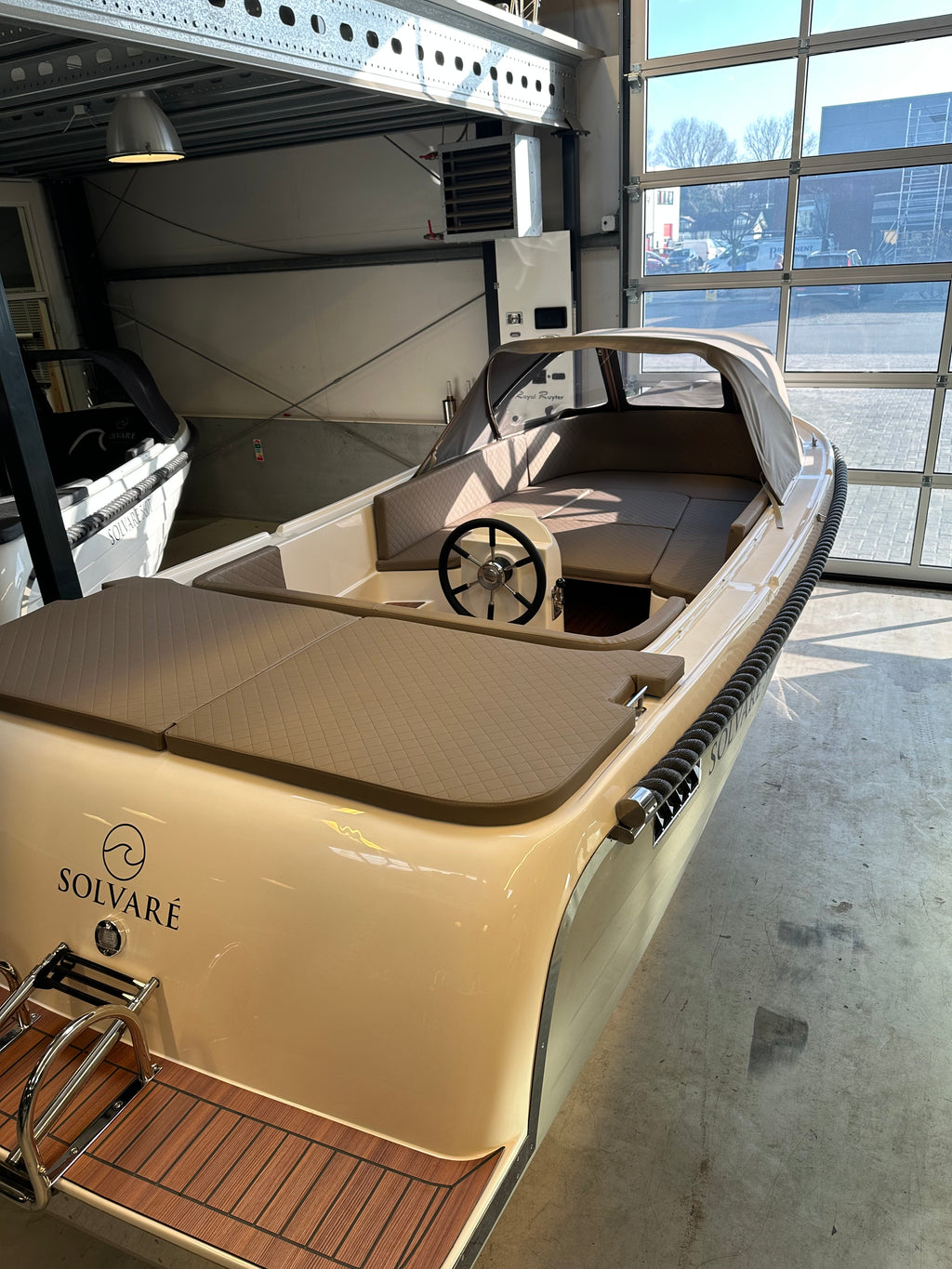 Solvaré 590 Tender