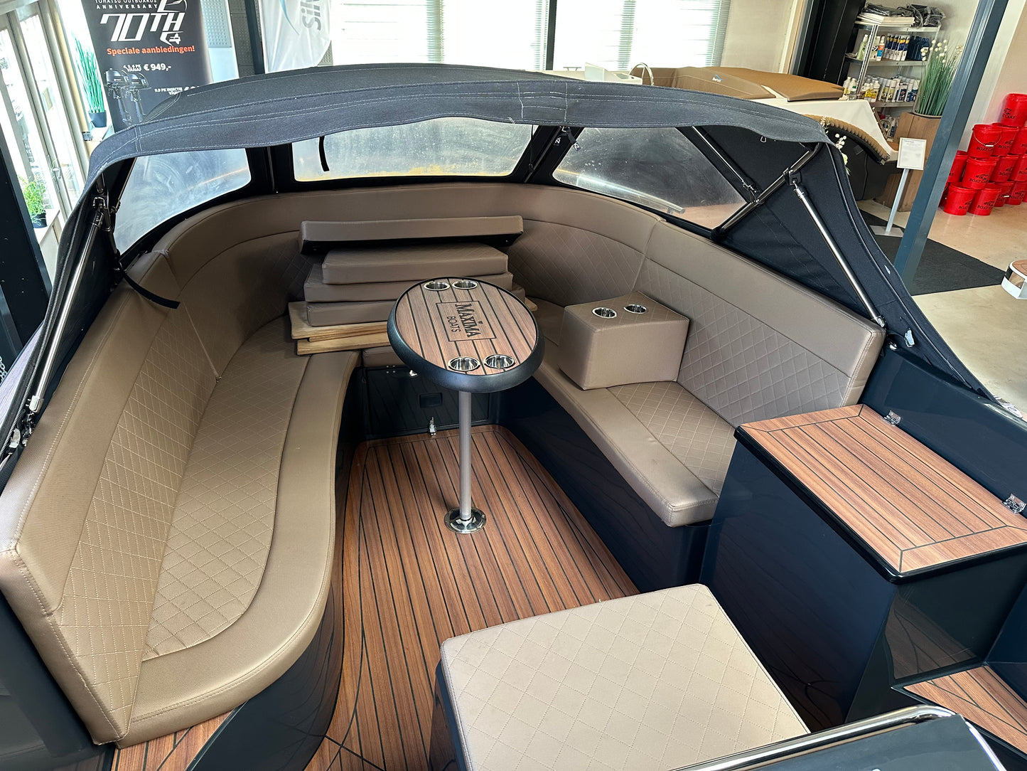 Maxima 630 met Vetus 4 cillinder